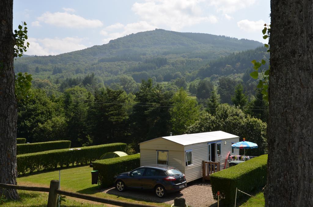 Camping " Le Grun De Chignore" Vollore-Ville الغرفة الصورة