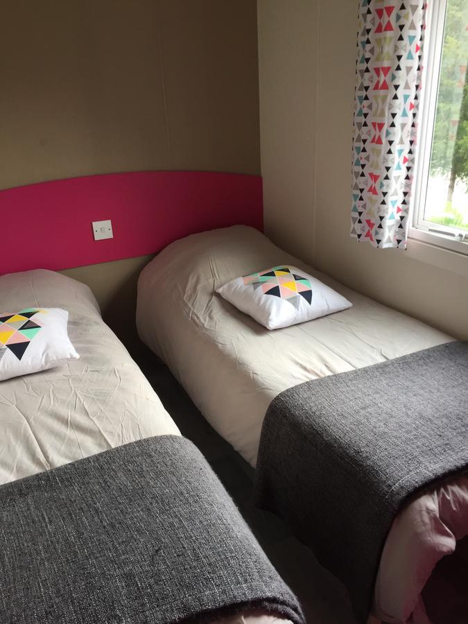 Camping " Le Grun De Chignore" Vollore-Ville المظهر الخارجي الصورة